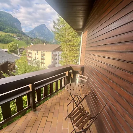 Charming With Balcony Samoëns