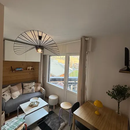 Appartamento Charming With Balcony
